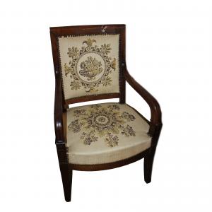 Poltrona Francesa do século XIX em Mogno com bordado petit point